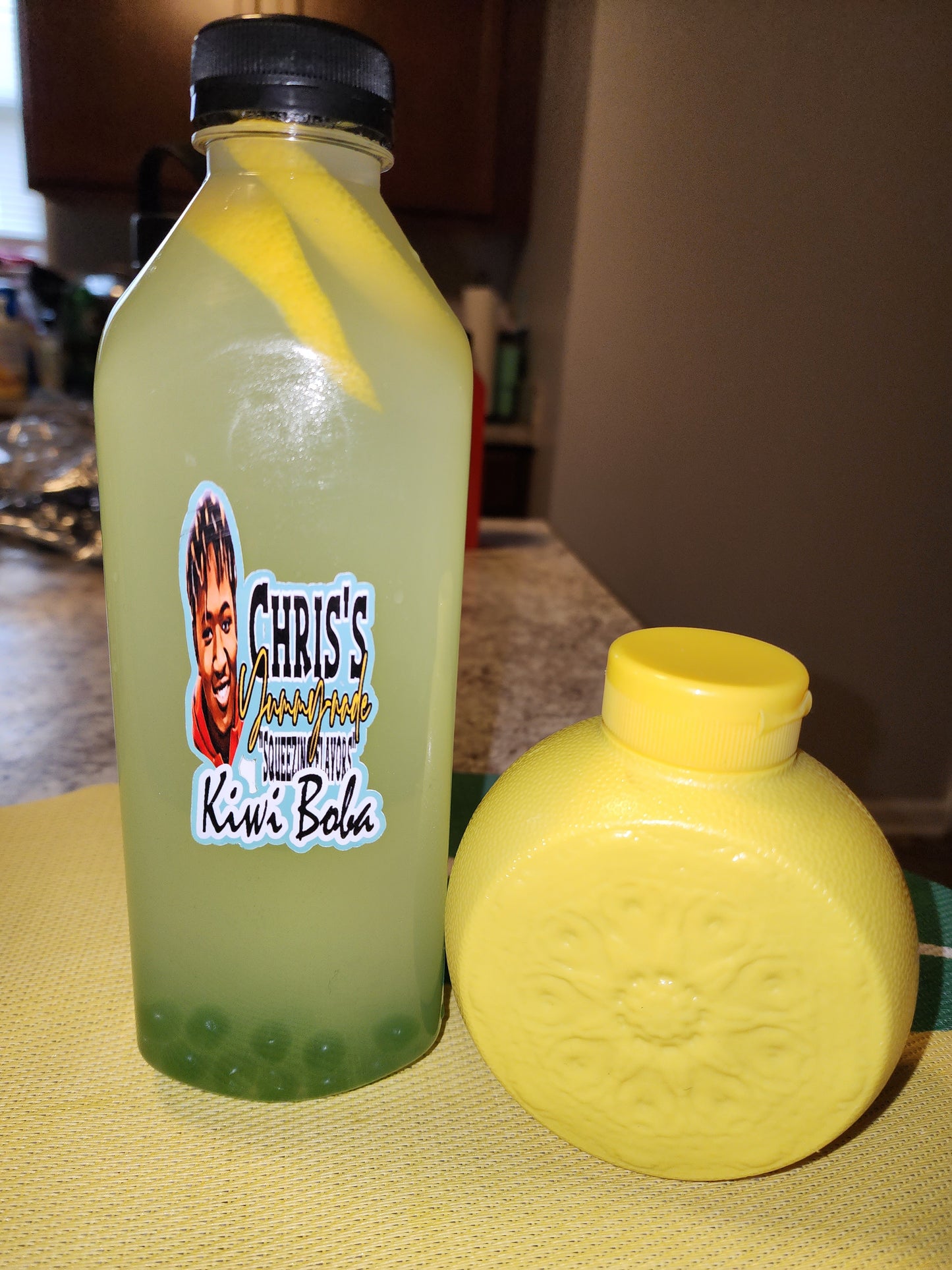 Yummy Nade + Kiwi Boba